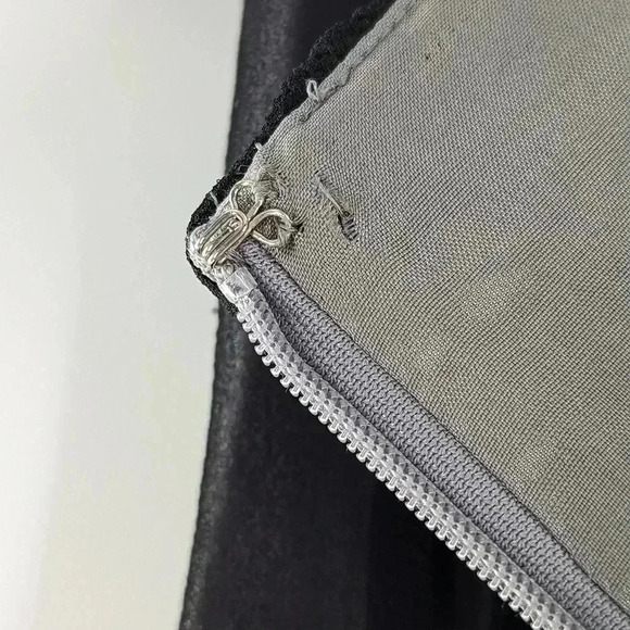 MAGGY LONDON 100% SILK COCKTAIL CLASSIC SLEEVELES KNEE LENGHTH BLACK DRESS 8 - Picture 10 of 14